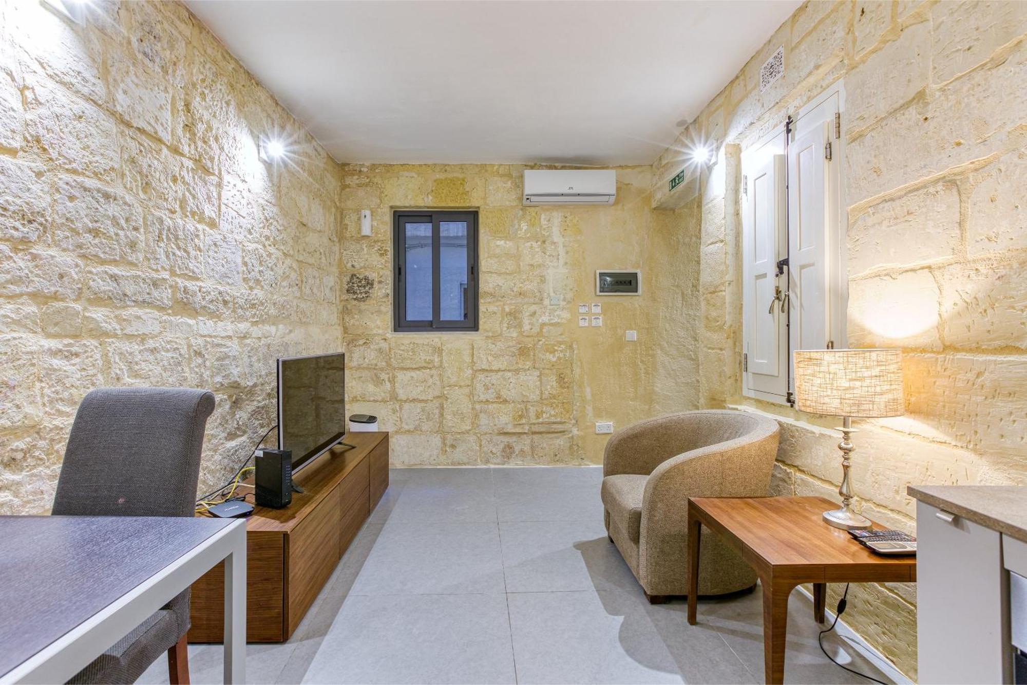 Cosy 1br In The Heart Of Vibrant By 360 Estates *